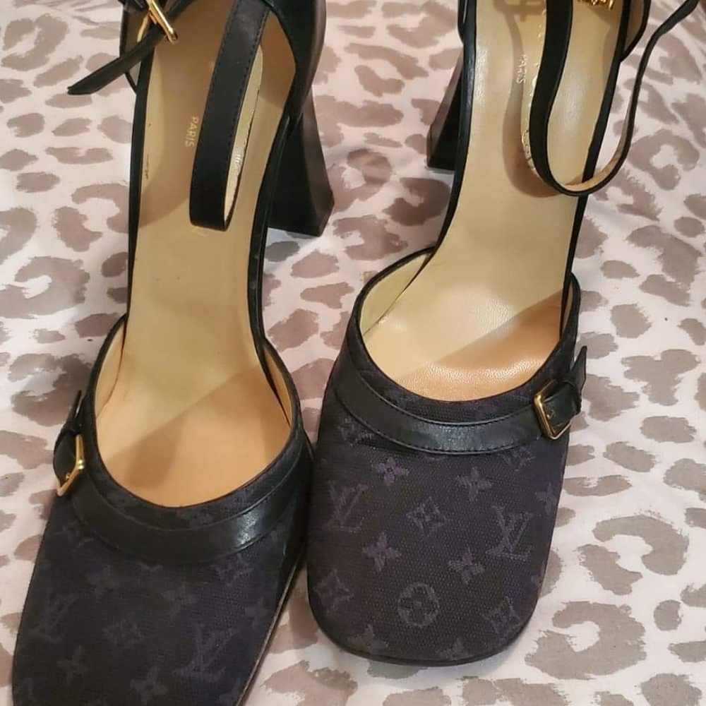 Louie Vuion Paris high heels